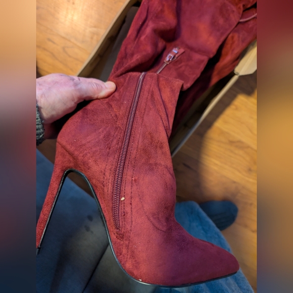 Elegant Burgundy Suede Sexy Gesele_8 Thigh High Boutique Boots - Picture 6 of 17
